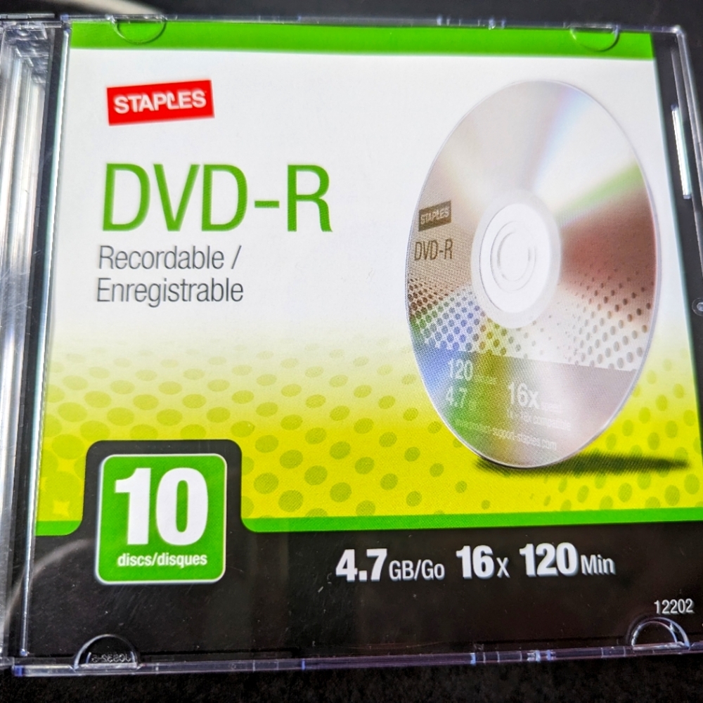 Staples DVD-R